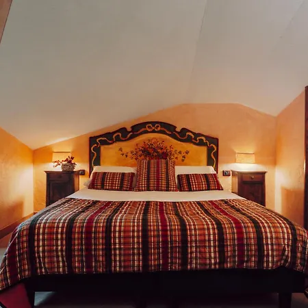 호텔 Novecento Romantic - Estella Collection & Experience 4*