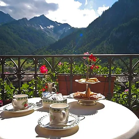 Novecento Romantic - Estella Italia Hotel Courmayeur