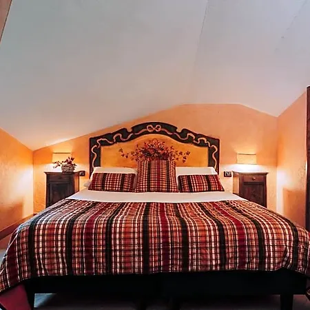 Novecento Romantic - Estella Italia Courmayeur