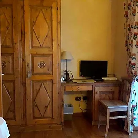 Novecento Romantic - Estella Italia