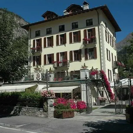 Novecento Romantic - Estella Italia Hotel Courmayeur
