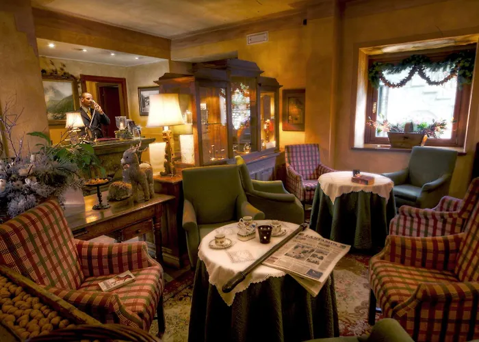 Novecento Romantic - Estella Collection & Experience