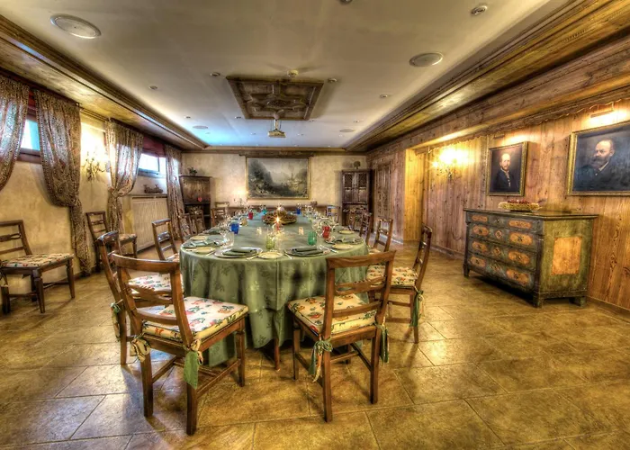 Novecento Romantic - Estella Collection & Experience קורמאיור